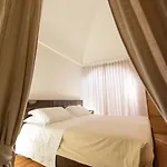 Dimora Intini מלון 4*