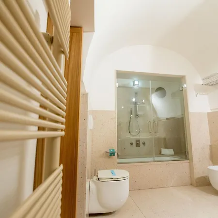 Dimora Intini Szálloda 4*