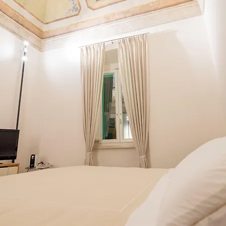 Dimora Intini Hotel 4*