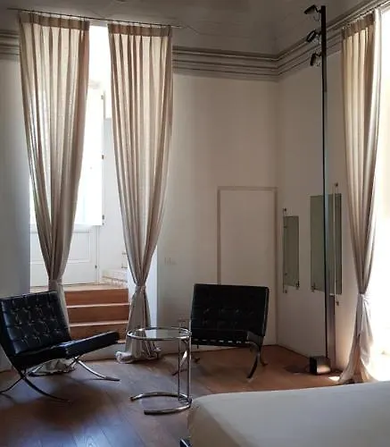 מלון Dimora Intini 4*