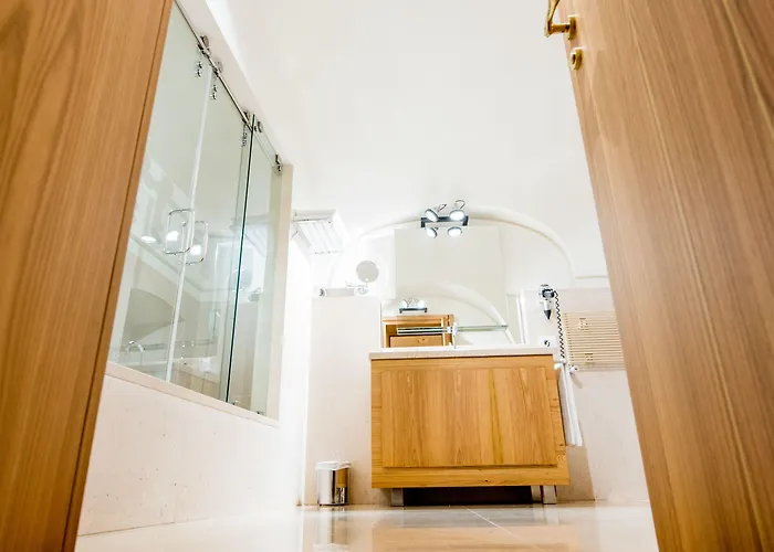 Dimora Intini נוצ'י