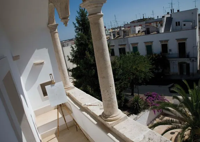 Dimora Intini מלון